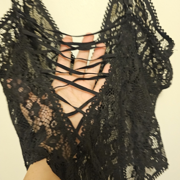 Adore Me Stretchy black lack one piece lingerie with attached adjustable garters - Picture 4 of 12